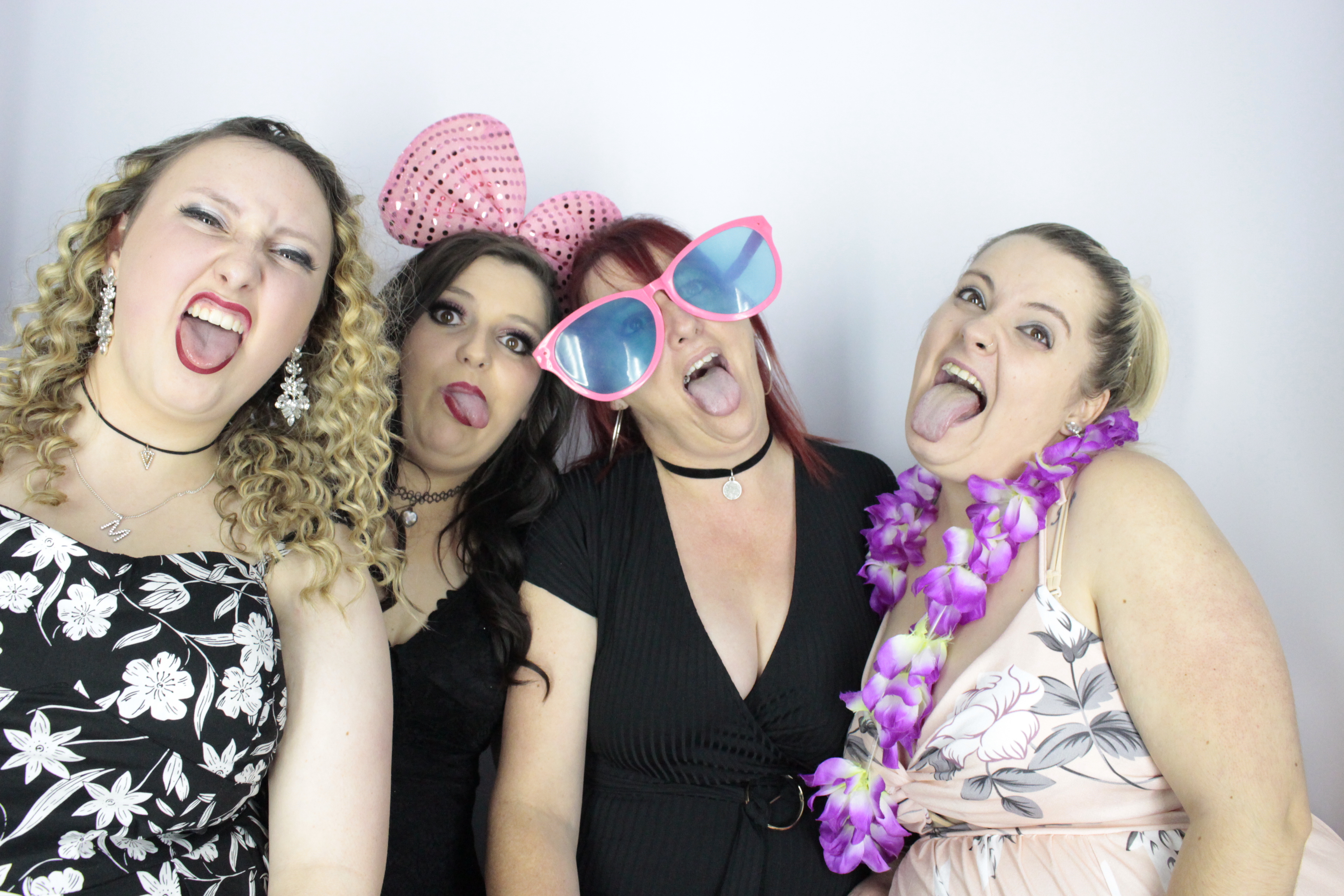 Tom & Donna's Wedding  | View more photos from the event at gallery.myphotoboothexperience.co.uk/u/MyPhotoBoothExperienceLtd/Tom-Donnas-Wedding
